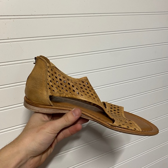 Baske California Leather Sandals - Picture 9 of 9